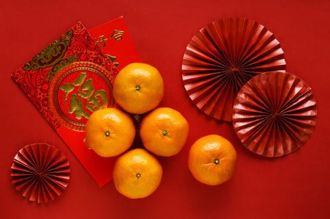 Lunar New Year Avocado/Orange Box - 4 Oranges, 2 Avocados and 2 Tea Mugs with Red Knot Tassels